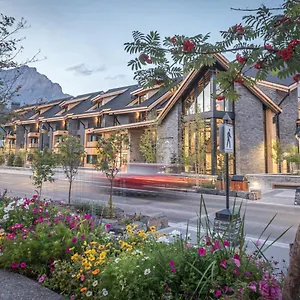 Peaks And Hotel