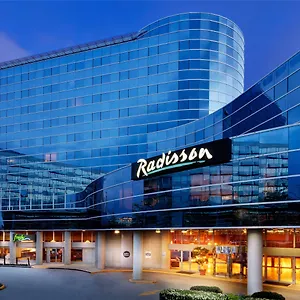 **** Hotel Radisson Vancouver Airport Canadá