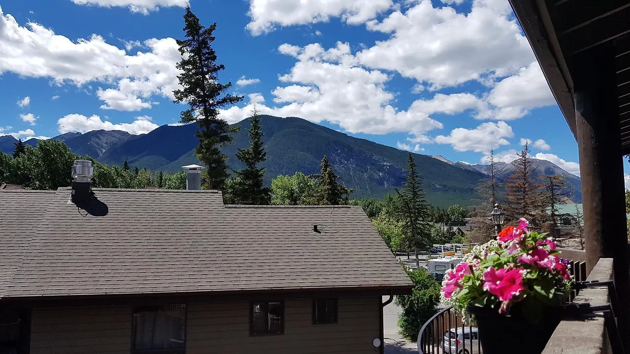 Banff International Hostel 0*,  كندا